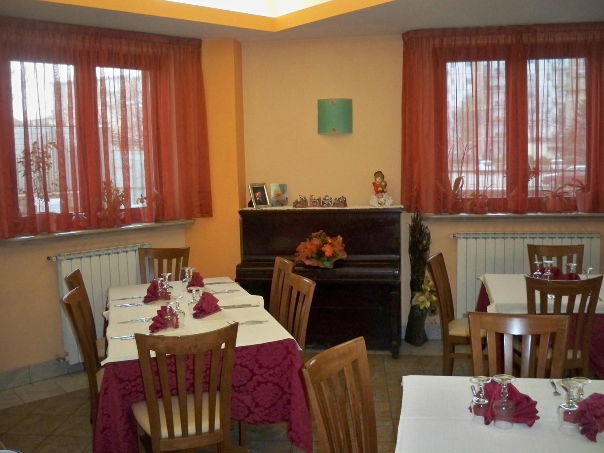 Albergo Corradetti Castel Di Sangro Luaran gambar