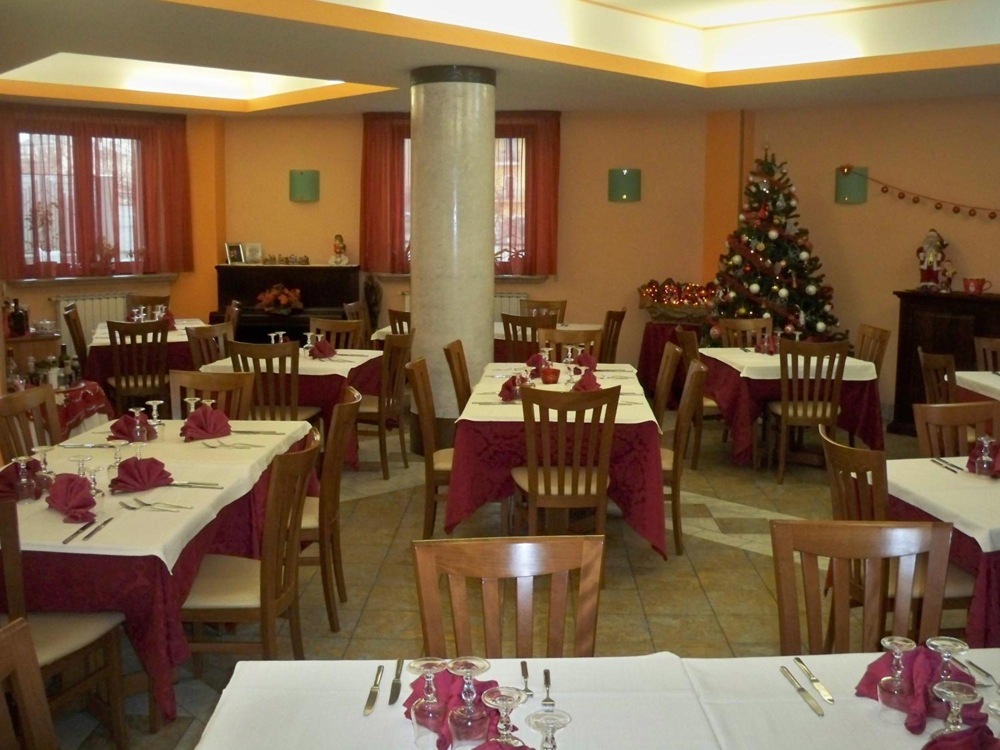 Albergo Corradetti Castel Di Sangro Luaran gambar